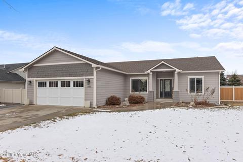 6713 W Buffalo Grass Ln, Rathdrum, ID 83858