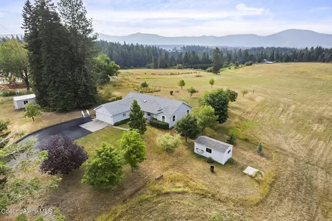 2672 E Dodd Rd, Hayden, ID 83835