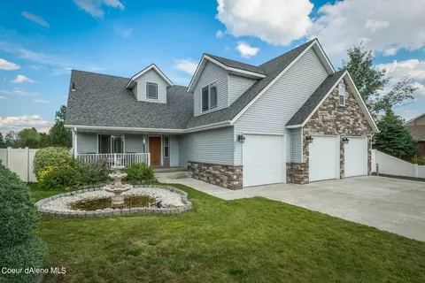 9245 N Torrey Ln, Hayden, ID 83835