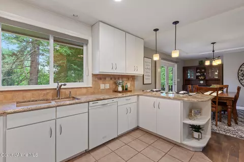 706 S Penny Ln, Post Falls, ID 83854 photo 16