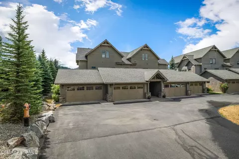 515 Lakeshore Ave # 102, Dover, ID 83825