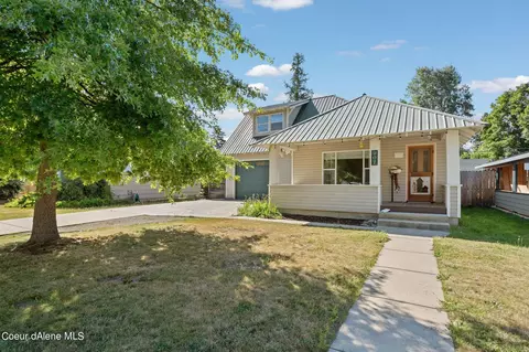 907 Oak St, Sandpoint, ID 83864 photo 1