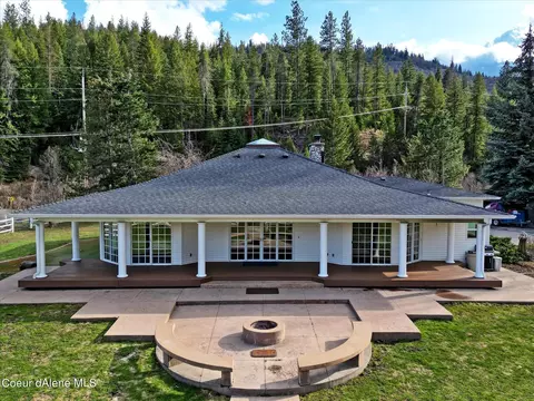 8211 Cougar Gulch Rd, Coeur D'alene, ID 83814