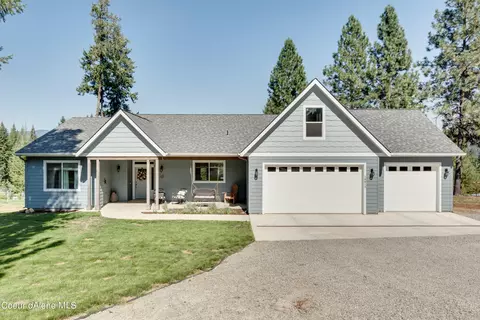 18813 W Mincoda Rd, Hauser, ID 83854