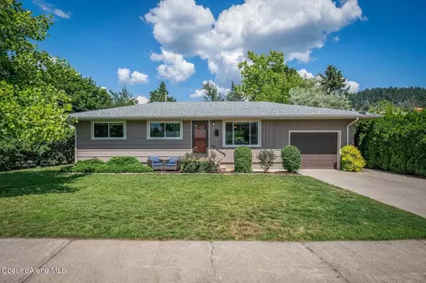 2016 N Syringa Dr, Coeur D'alene, ID 83815