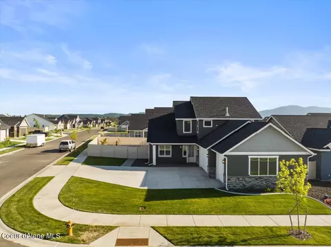 3243 Cyprus Fox Loop, Post Falls, ID 83854 photo 2