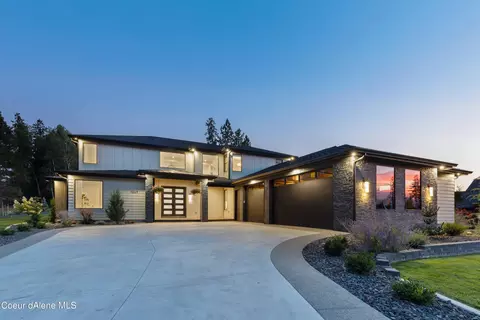 1249 E Bruin Loop, Hayden, ID 83835
