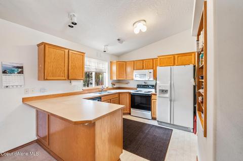 1270 E Stetson Ave, Post Falls, ID 83854 photo 6