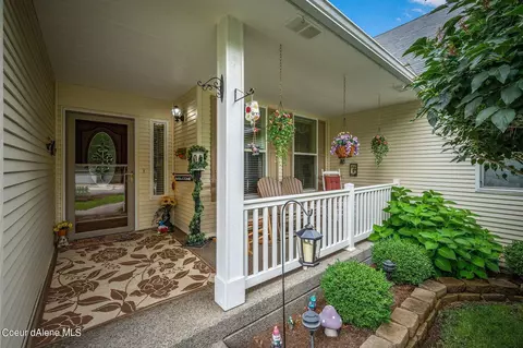 5864 E Shoreline Dr, Post Falls, ID 83854 photo 4