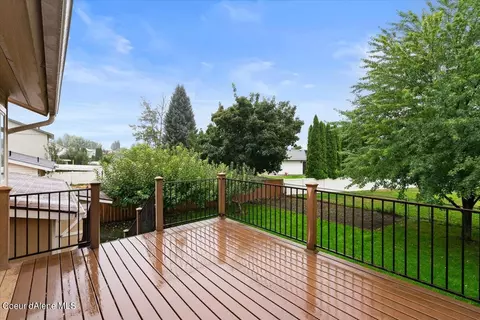 909 E Glacier Peak Dr, Post Falls, ID 83854 photo 16