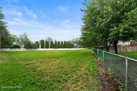 909 E Glacier Peak Dr, Post Falls, ID 83854 photo 19