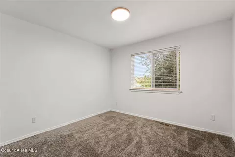 909 E Glacier Peak Dr, Post Falls, ID 83854 photo 13