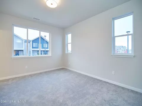 1036 E Railroad Ave, Post Falls, ID 83854 photo 14