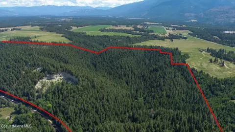 Nna Julian Rd, Naples, ID 83847