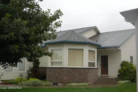 1121 W Woodlawn Dr, Hayden, ID 83835