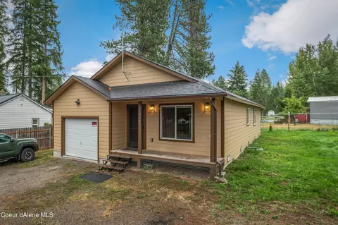 18368 W Main St, Hauser, ID 83854
