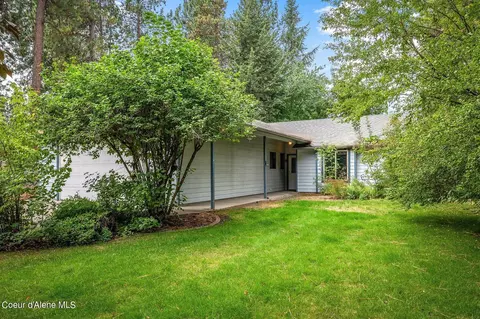 6051 N Galewood Dr, Coeur D'alene, ID 83815