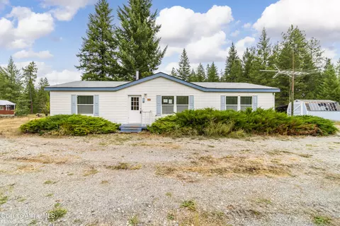 5809 W Grayeagle Rd, Rathdrum, ID 83858