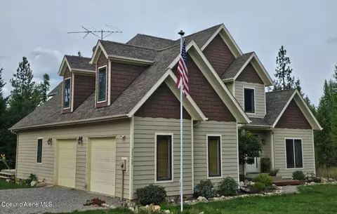 32389 N Tahoe Dr, Spirit Lake, ID 83869