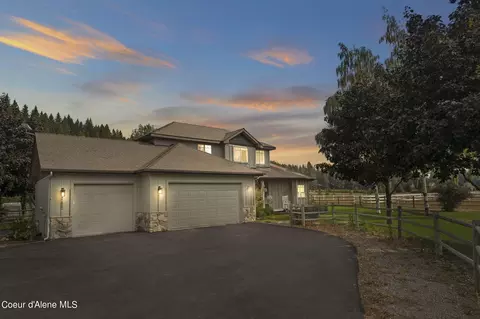 22802 N Ranch View Dr, Rathdrum, ID 83858