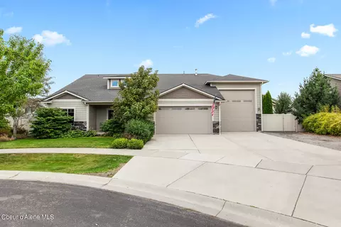 3462 E Galway Cir, Post Falls, ID 83854