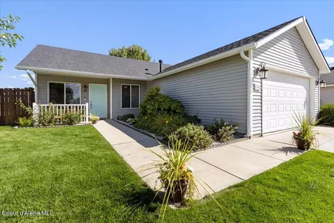 2768 E Knapp Cir, Post Falls, ID 83854 photo 2