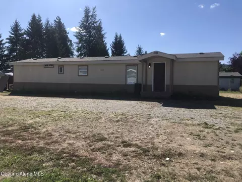 5868 Massachusetts St, Spirit Lake, ID 83869