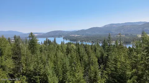 1 Cresthaven Dr, Sandpoint, ID 83864