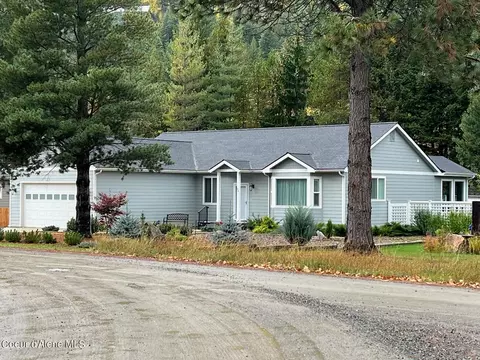 90 Park Ln, Sandpoint, ID 83864