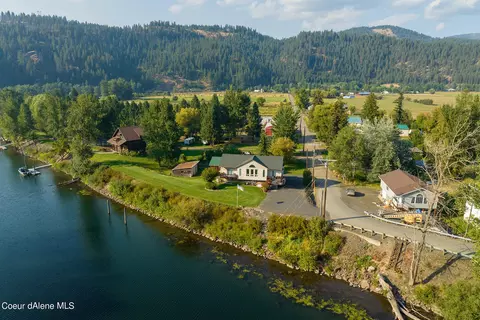 706 Riverdale Dr, Saint Maries, ID 83861