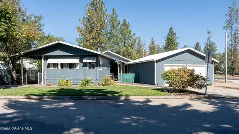 132 W Crestview Dr, Post Falls, ID 83854
