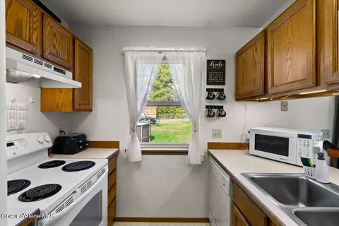 1811 E 1st Ave, Post Falls, ID 83854 photo 10