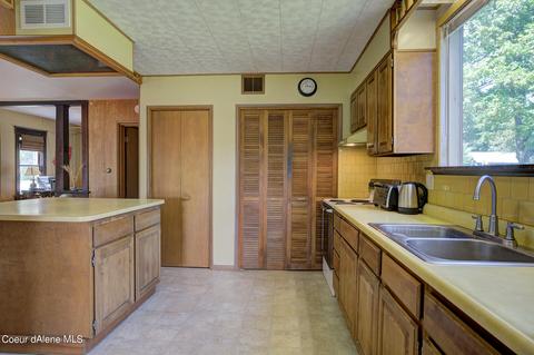 825 Oak St, Sandpoint, ID 83864 photo 14