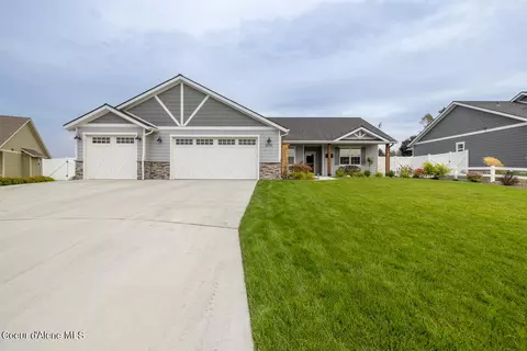 8755 W Seed Loop, Rathdrum, ID 83858