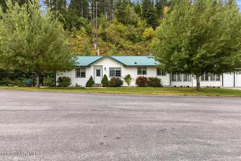 1313 E Larch Ave, Osburn, ID 83849 photo 2