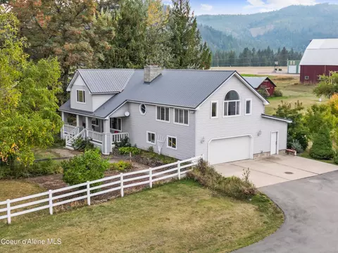 166 Smiley Pl, Priest River, ID 83856