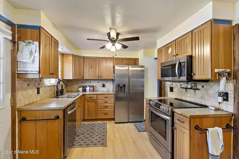 521 E 20th Ave, Post Falls, ID 83854 photo 4