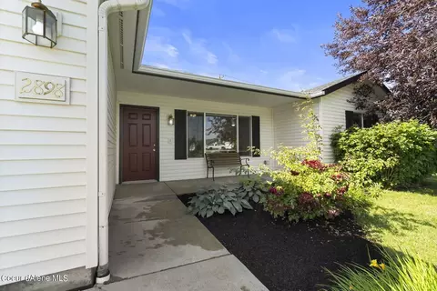2898 E Knapp Cir, Post Falls, ID 83854 photo 2