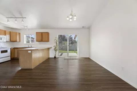 2898 E Knapp Cir, Post Falls, ID 83854 photo 11