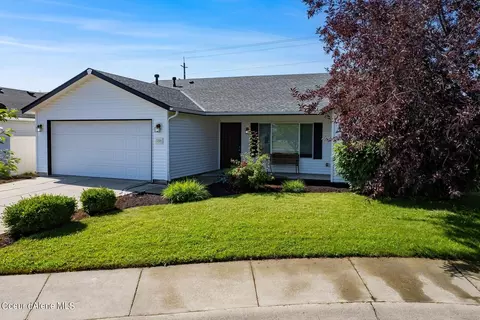 2898 E Knapp Cir, Post Falls, ID 83854