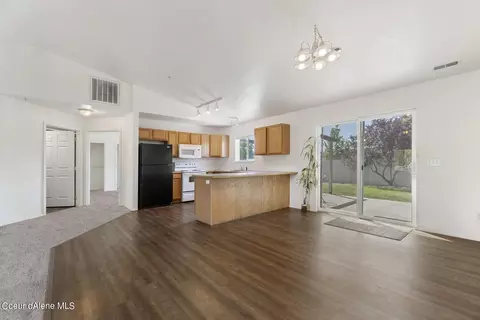2898 E Knapp Cir, Post Falls, ID 83854 photo 15