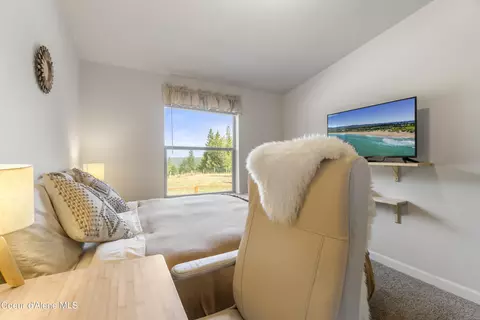 75 Ocean Front Pl, Naples, ID 83847 photo 25