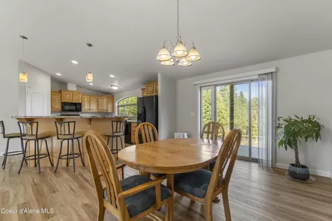 75 Ocean Front Pl, Naples, ID 83847 photo 18