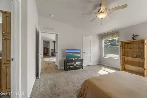 75 Ocean Front Pl, Naples, ID 83847 photo 32