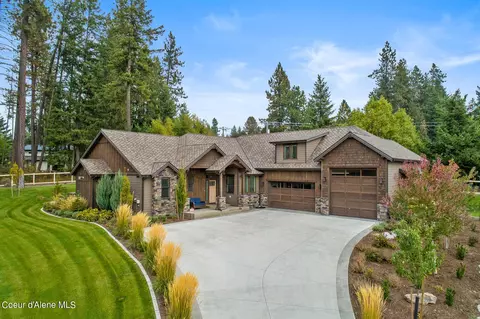 11776 N Cub Ct, Hayden, ID 83835