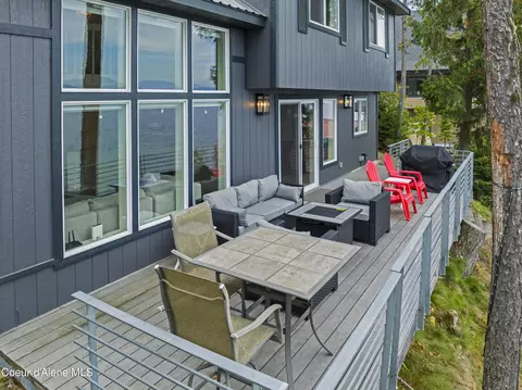 1102 Sherwood Beach Rd, Coolin, ID 83821