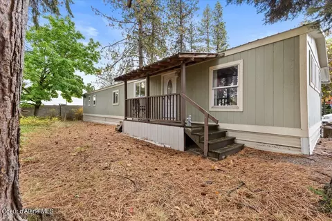 8983 N Starr Lp, Hayden, ID 83835