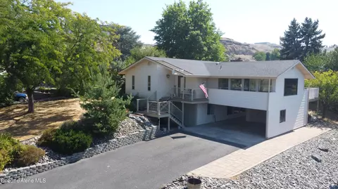 3630 Country Club Ct, Lewiston, ID 83501