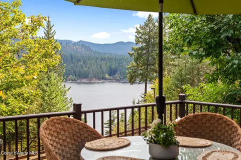 14142 N Taylors Terrace Rd, Hayden, ID 83835