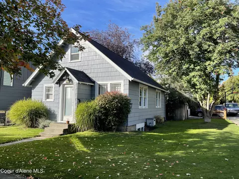 823 E Young Ave, Coeur D'alene, ID 83814